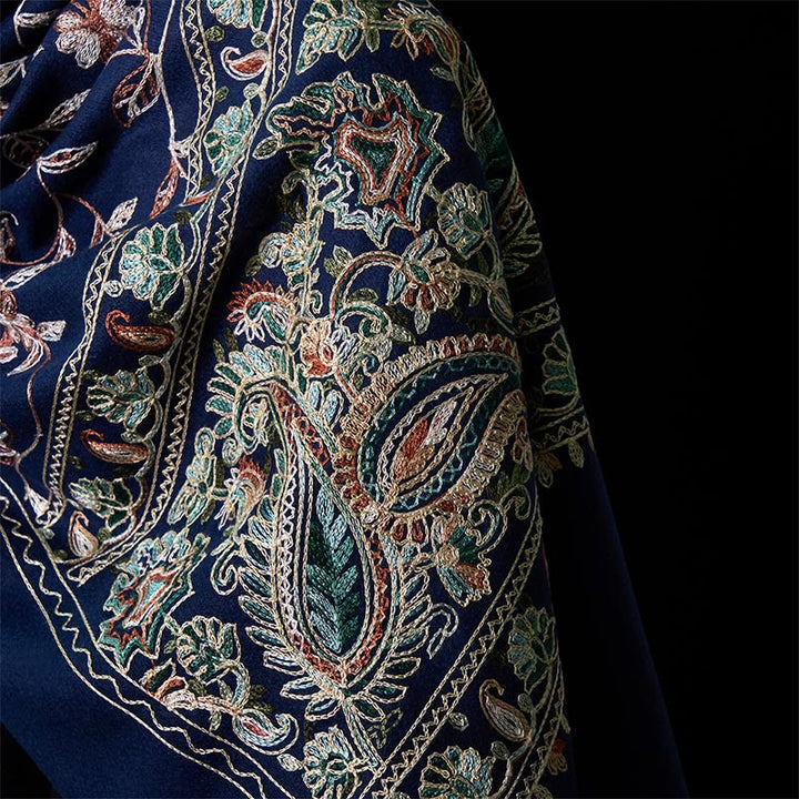 Buddha Stones Zimowy Brązowo-beżowy Mały Kwiat Pnącza Wzór Kwiatu Nerkowca Przytulny Szalik z Frędzlami - image 5