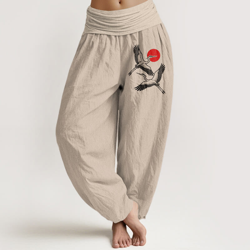Damskie spodnie haremowe z elastyczną talią i wzorem "Buddha Stones" w czerwone słońce i żurawie - Dębnik - US22, UK/AU26, EU54 (6XL) - image 11