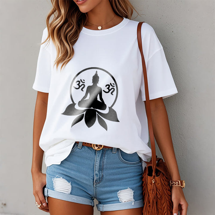 Koszulka z motywem OM i sanskryckimi mantrami z kamieniami Buddha Stones, siedzącym Buddą na kwiecie lotosu - image 5