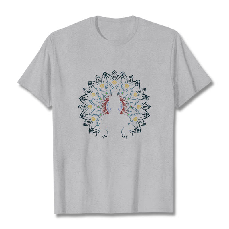 Koszulka z motywem siedzącego spokojnego Buddy z motywem kwiatów mandali z Buddha Stones Buddy - Jasnoszary - 2XL - image 19
