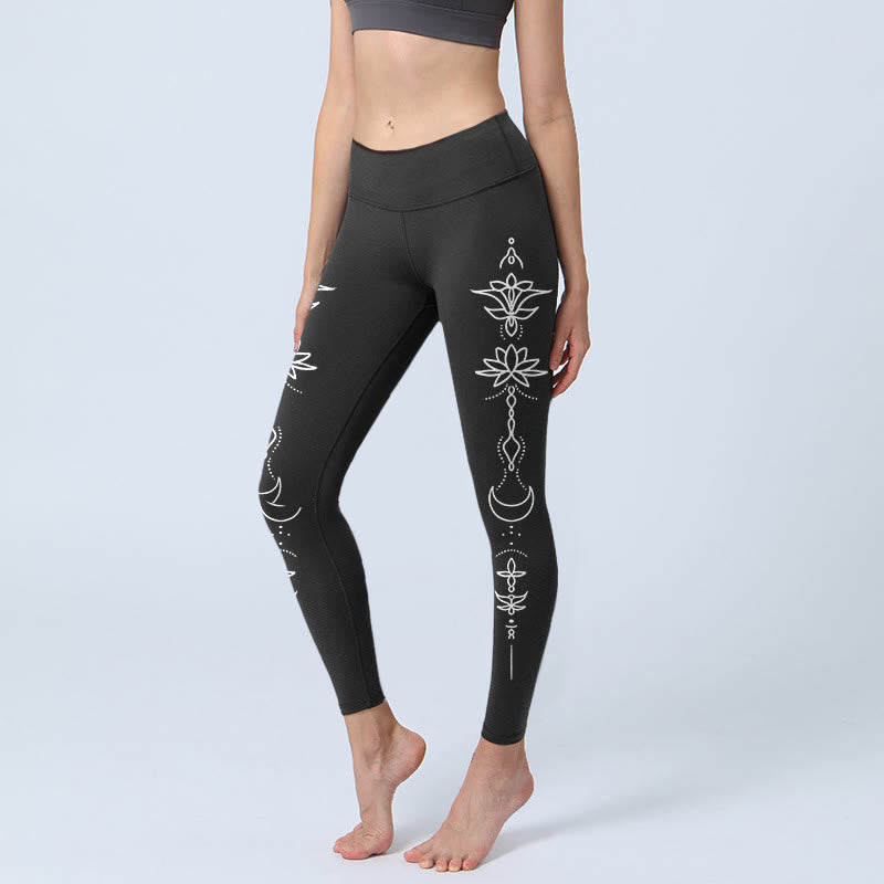 Legginsy do jogi damskie z motywem półksiężyca i motywem lotosu z Buddha Stones - Czarny - US18, UK/AU22, EU50 (4XL) - image 0
