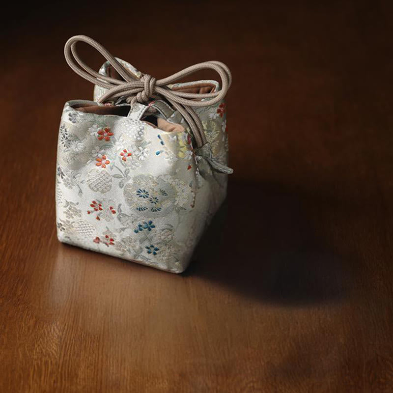 Mała torebka prezentowa do przechowywania biżuterii z motywem Buddha Stones 8*8*8 cm - image 7