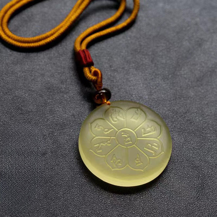 Naszyjnik z ośmiopłatkowym wisiorkiem w kształcie kryształu Liuli z Buddha Stones, mantrą Bogactwa i obfitości - Liuli Crystal Wealth God Mantra-Yellow - image 0