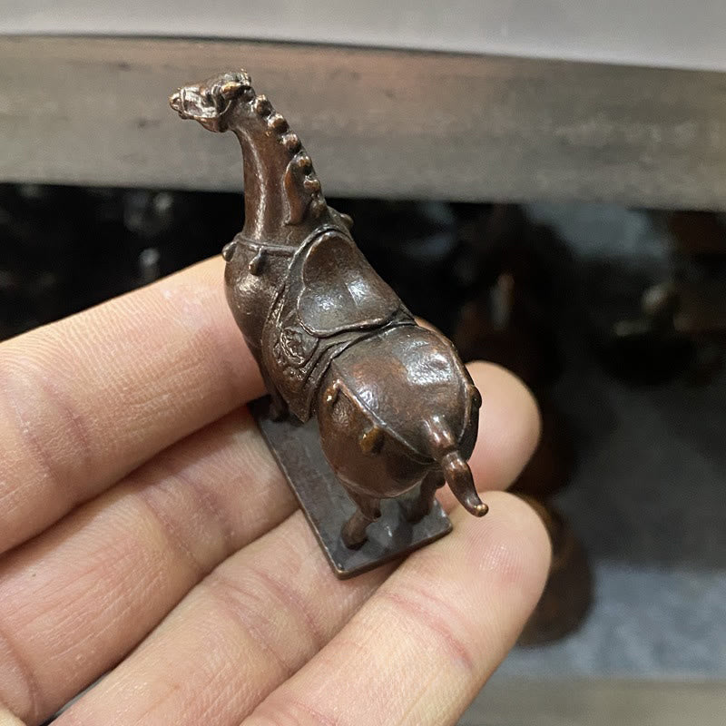 Buddha Stones w kolorze antycznym brązowym, Rok Konia, dekoracja domu ze stopu 5,8*4,7 cm - image 3