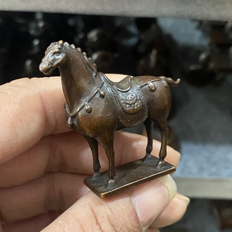 Buddha Stones w kolorze antycznym brązowym, Rok Konia, dekoracja domu ze stopu 5,8*4,7 cm - image 1