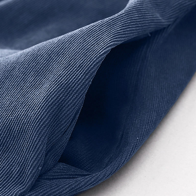 Sukienka midi z długim rękawem i kieszeniami z tkaniny sztruksowej Buddha Stones Fall z prostymi guzikami - image 8