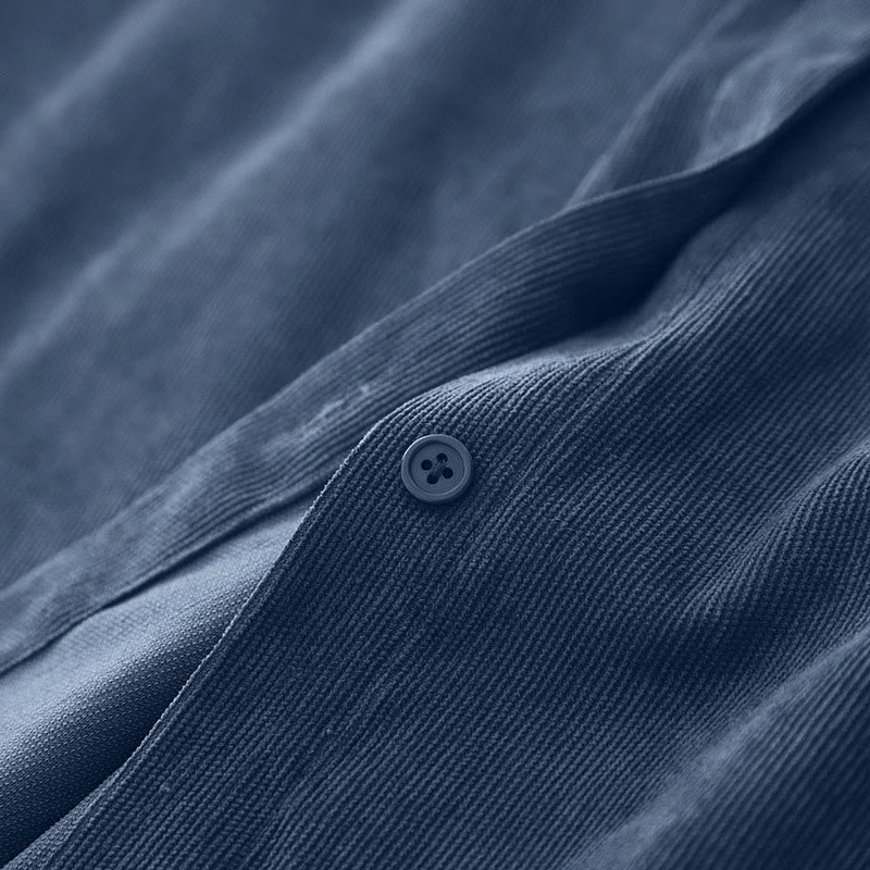 Sukienka midi z długim rękawem i kieszeniami z tkaniny sztruksowej Buddha Stones Fall z prostymi guzikami - image 7