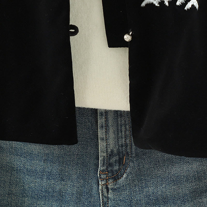 Kamizelka damska bez rękawów z haftem "Buddha Stones" w kolorze białym - image 13