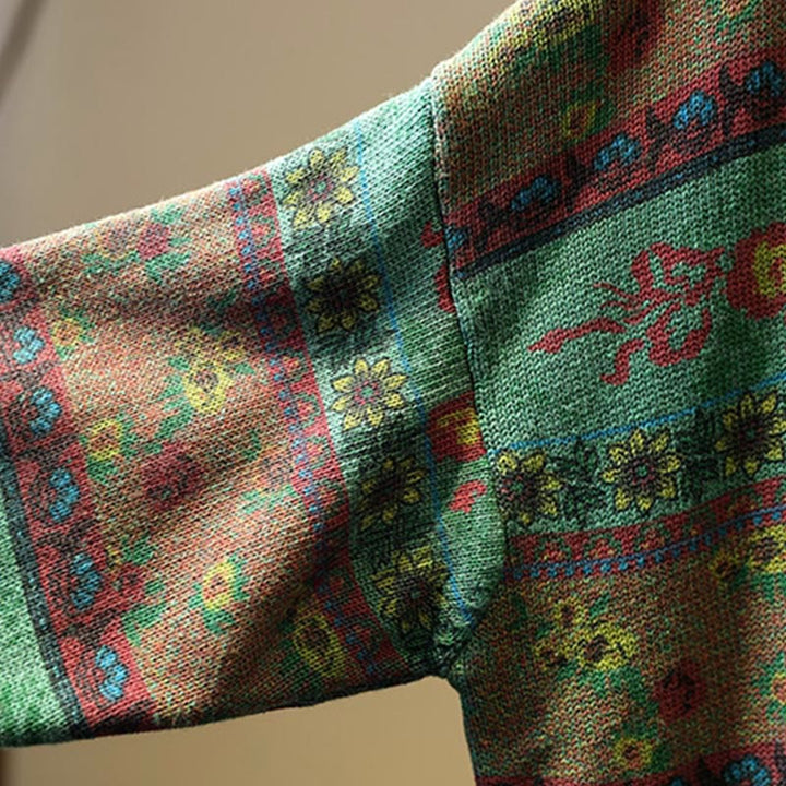 Sweter damski z bawełny z długim rękawem i okrągłym dekoltem w kwiaty w kolorze białym z Buddha Stones - image 8