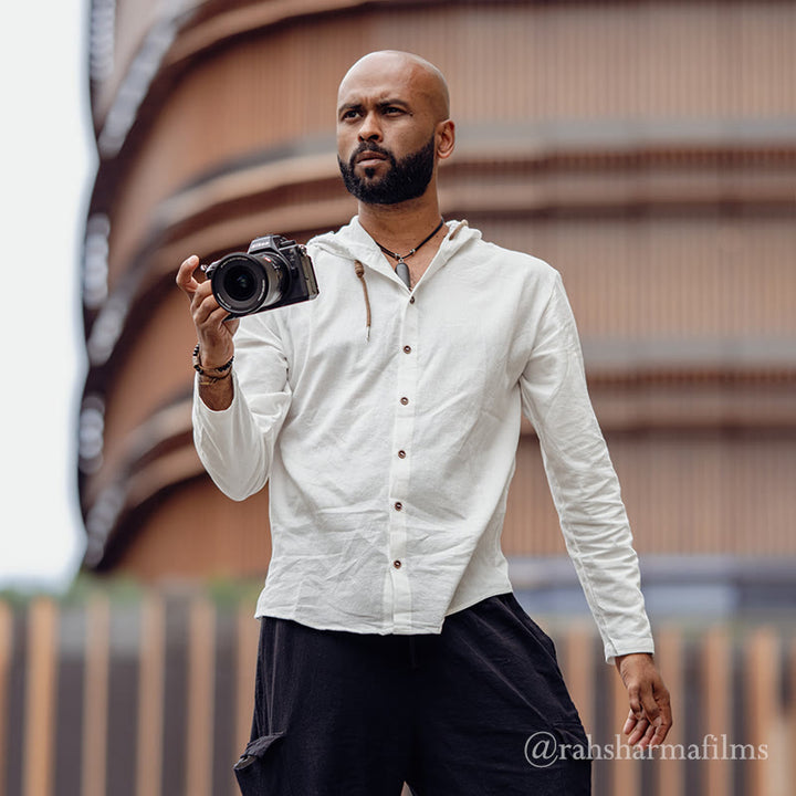 Koszula męska z długim rękawem i kapturem, w jednolitym kolorze, z nadrukiem "Buddha Stones", ze ściągaczem i guzikami, lniana - image 5