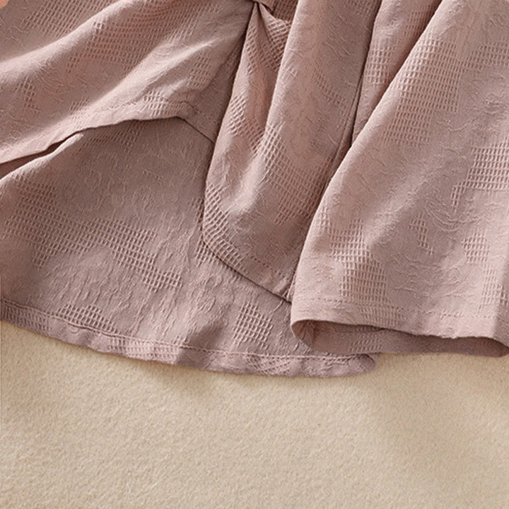 Koszula damska z długim rękawem z bawełny z nadrukiem "Buddha Stones" w nieregularnym dole i plisami - image 22