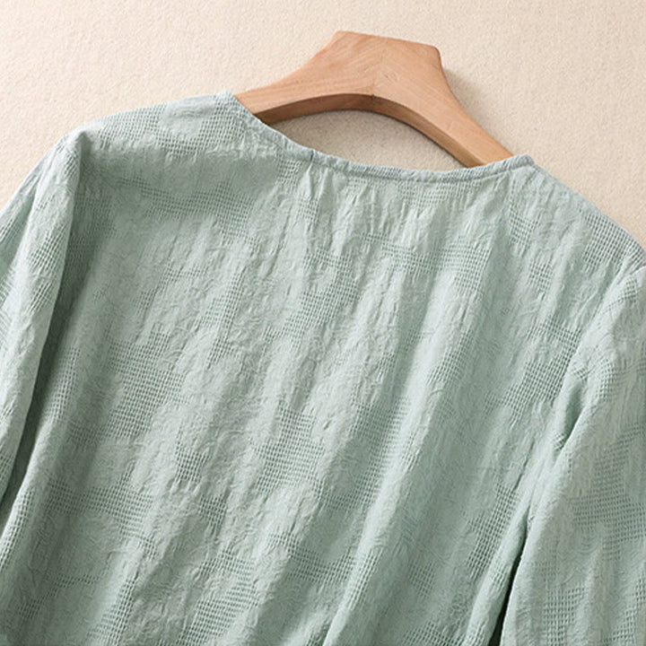 Koszula damska z długim rękawem z bawełny z nadrukiem "Buddha Stones" w nieregularnym dole i plisami - image 36