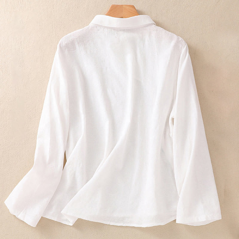 Koszula damska z długim rękawem z bawełny z haftem "Jesienne Buddha Stones" w asymetrycznym wzorze i żabą zapinaną na guziki - image 8