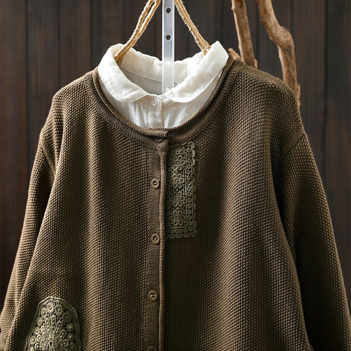 Sweter kardigan z długim rękawem i bawełny z motywem Buddha Stones, z kwiatowymi guzikami i długimi rękawami - image 6