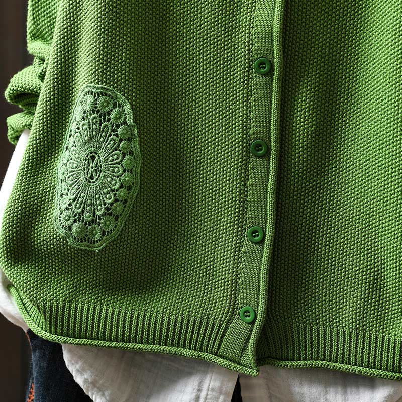 Sweter kardigan z długim rękawem i bawełny z motywem Buddha Stones, z kwiatowymi guzikami i długimi rękawami - image 24