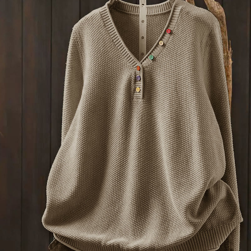 Sweter damski z długim rękawem i dzianiny z bawełny z długimi, kolorowymi guzikami i dekoltem w serek z Buddha Stones - Ciemny Khaki - US4-6, UK/AU8-10, EU36-38 (F) - image 0