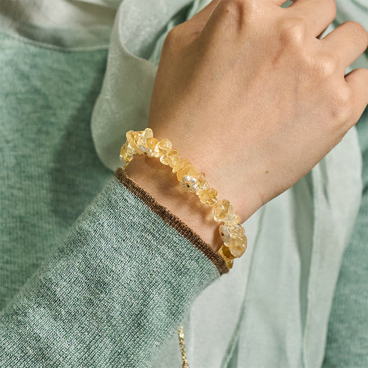 Bransoletka z nieregularnym wzorem kwiatów z kryształu Buddha Stones z ametystem i białym kryształem - image 30