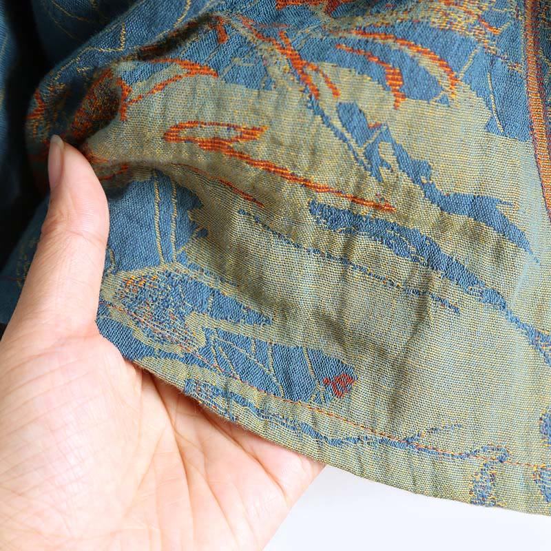 Sukienka midi z bawełny z długim rękawem i żakardowym wzorem w kwiaty w kształcie Buddha Stones, zapinana na guziki i kołnierzyk stójkowy - image 7