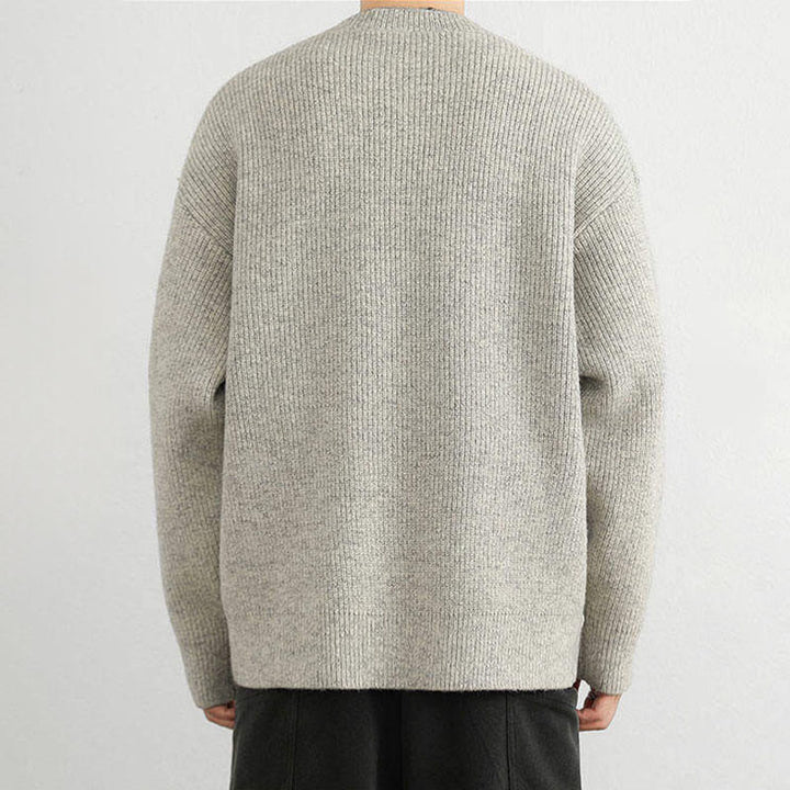 Zimowy sweter męski z długim rękawem i dekoltem w serek z prążkowanym wzorem i guzikami w kształcie Buddha Stones - image 8