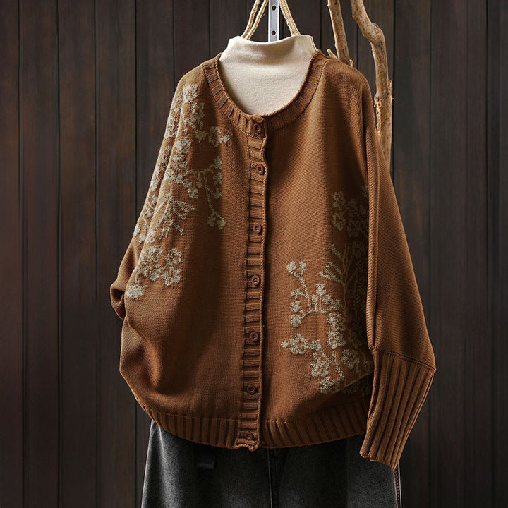 Kardigan damski z dzianiny z długim rękawem typu nietoperz, z kwiatowymi guzikami w kształcie Buddha Stones - Peru - US4-6, UK/AU8-10, EU36-38 (F) - image 2