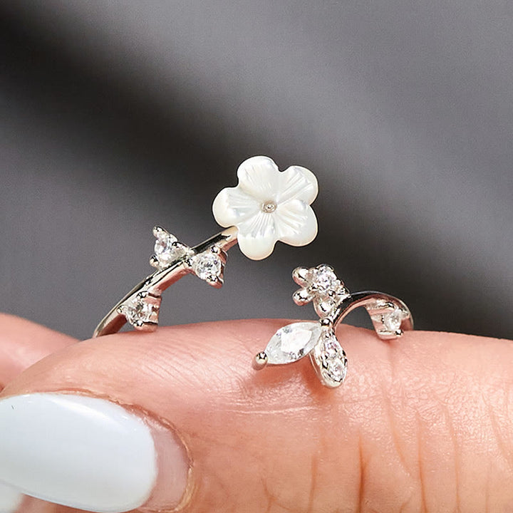 Pierścień błogosławieństwa z Buddha Stones ze srebra próby 925 z białym wzorem kwiatowym - image 12