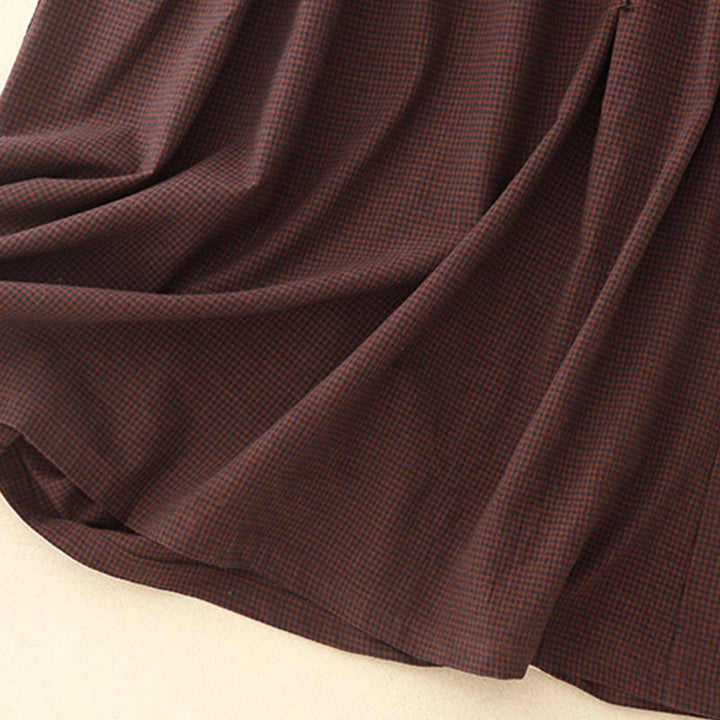 Jesienna sukienka midi z brązowymi kratkami i kołnierzykiem w kolorze brązowym z Buddha Stones aplikacją i kieszeniami - image 10