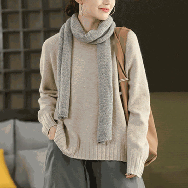 Zimowy sweter damski z dzianiny bawełnianej z okrągłym dekoltem i długim rękawem "Buddha Stones" - image 16