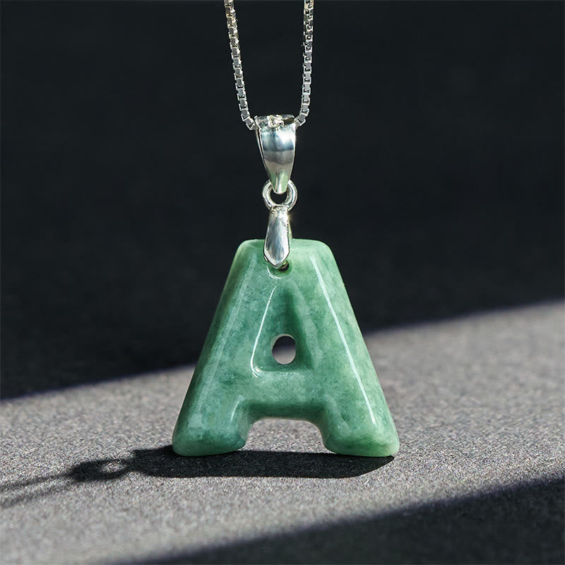 Naszyjnik z wisiorkiem "Prosperity" z naturalnym jadeitem w kształcie litery AZ, wykonany ze srebra próby 925 i srebra próby 925. - image 4
