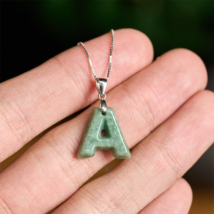 Naszyjnik z wisiorkiem "Prosperity" z naturalnym jadeitem w kształcie litery AZ, wykonany ze srebra próby 925 i srebra próby 925. - image 6