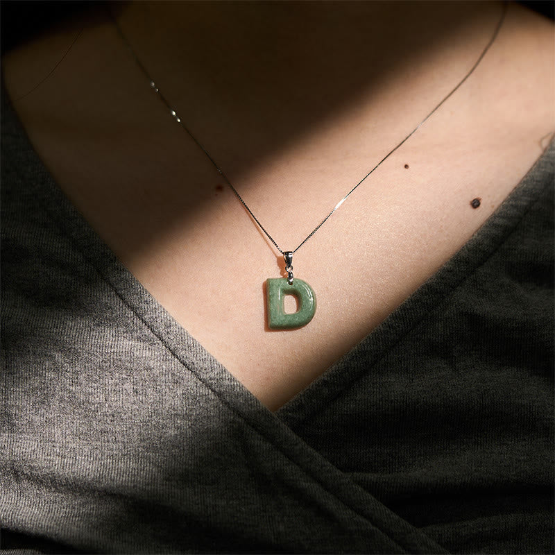 Naszyjnik z wisiorkiem "Prosperity" z naturalnym jadeitem w kształcie litery AZ, wykonany ze srebra próby 925 i srebra próby 925. - image 27