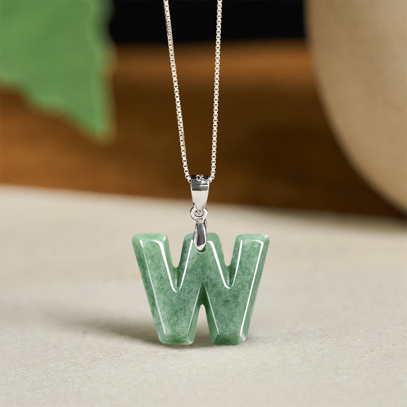 Naszyjnik z wisiorkiem "Prosperity" z naturalnym jadeitem w kształcie litery AZ, wykonany ze srebra próby 925 i srebra próby 925. - W - image 46