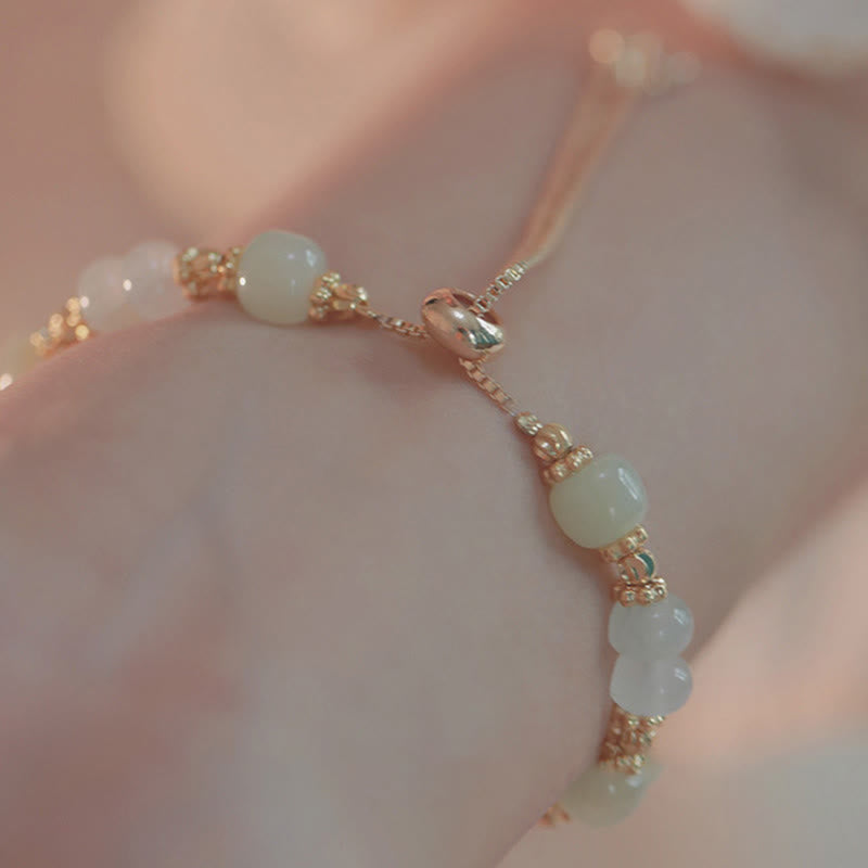 Bransoletka z regulowanym łańcuszkiem i zawieszką motyla z jadeitu Hetian z Buddha Stones, symbolizująca dobrobyt - image 8