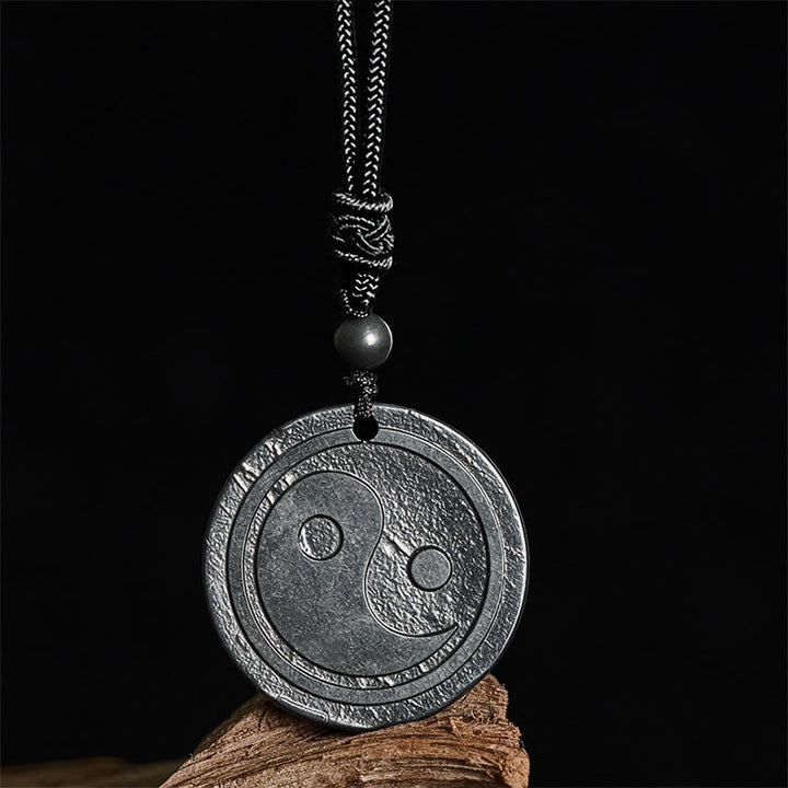 Naszyjnik z Buddha Stones , naturalny autentyczny kamień szungit, rzeźbiony, ochrona yin yang - Kamień szungitowy (ochrona ♥ uziemienie) - 35-40 mm - image 0