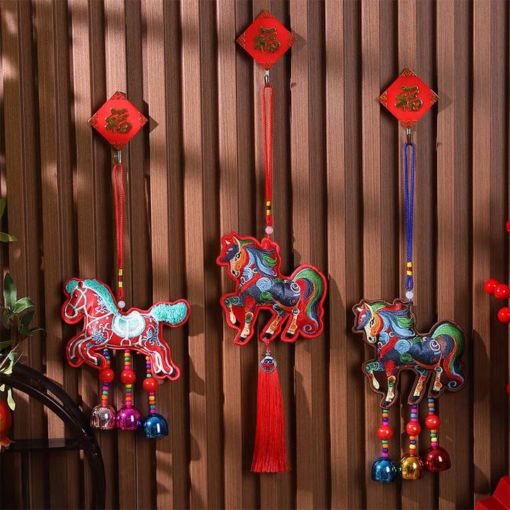 Buddha Stones, Rok Konia, Dzwonek, Haft, Wisząca Dekoracja - image 15