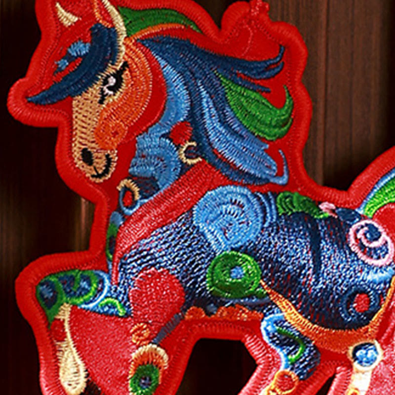 Buddha Stones, Rok Konia, Dzwonek, Haft, Wisząca Dekoracja - image 5