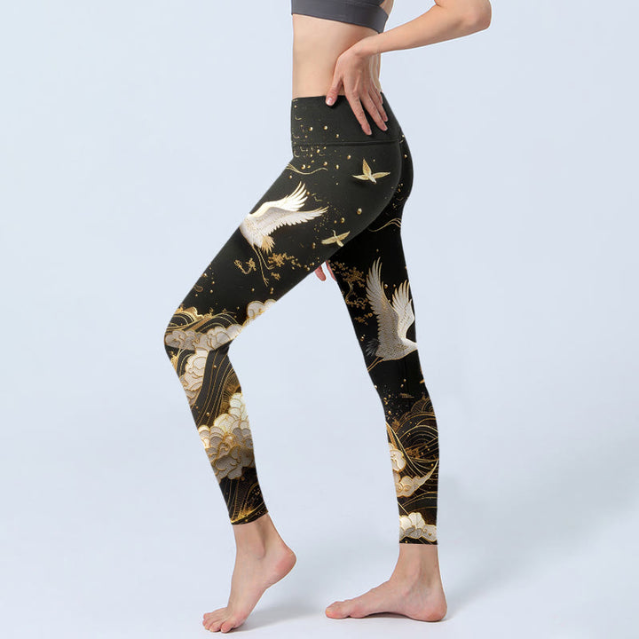 Damskie legginsy do jogi, wzór z Buddha Stones, chmurami, falami i sosną, z delikatnymi liniami - image 2