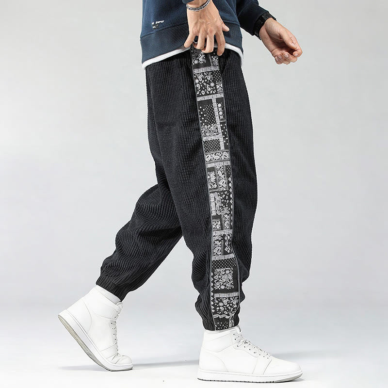 Spodnie męskie sztruksowe z kieszeniami i prostymi nogawkami do kostek, z kolekcji Buddha Stones Fall, ze ściągaczem po bokach i wzorem Paisley - image 5