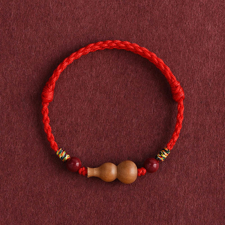 Bransoletka z regulowanym sznurkiem i Buddha Stones, tykwą i drewnem brzoskwiniowym, zapewniająca bogactwo i szczęście - Czerwona lina (obwód nadgarstka: 15-19 cm) - image 5