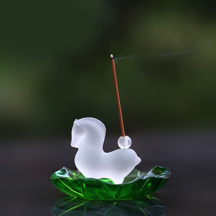 Buddha Stones Rok Konia Strąk Lotosu Liść Lotosu Kryształ Liuli Dzieło Sztuki Dekoracja Energetyczna Do Domu i Biura - Koń z otworem na kadzidło i podkładką z liści zielonego lotosu - image 15