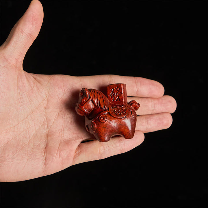 Buddha Stones Rok Konia Zdobądź bogactwo Zielone drzewo sandałowe Małe liście Czerwone drzewo sandałowe Drewno lipowe Zwierzęta Pozytywna dekoracja - image 19