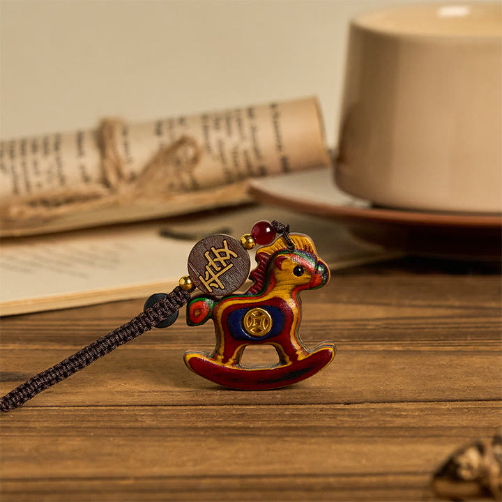 Buddha Stones Rok Konia Tęczowy Eukaliptus Mały Liść Czerwone Drzewo Sandałowe Drewno Lipowe Heban Rzeźbiony Pozytywny Brelok - image 1