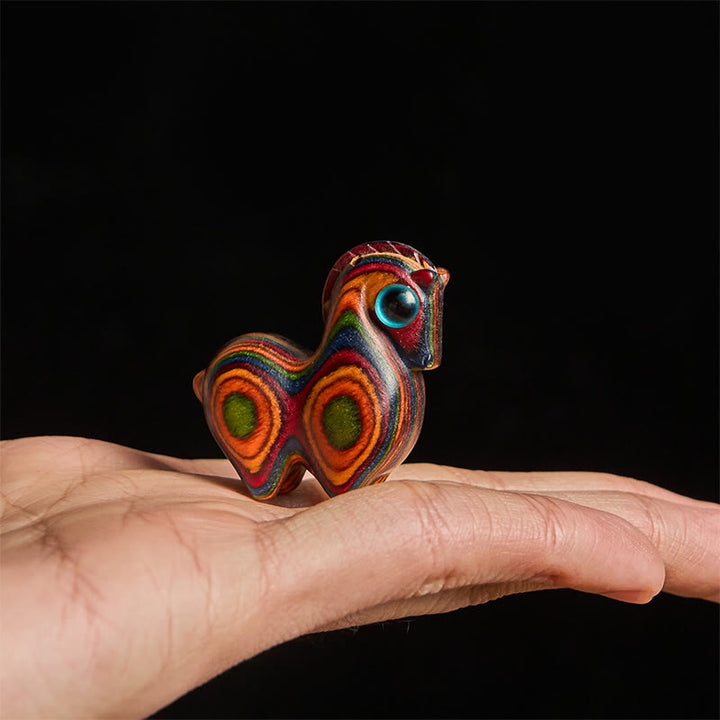 Buddha Stones Rok Konia Rzeźbiony Koń Tang Tęczowy Eukaliptus Kreatywna Dekoracja Biurka - image 4