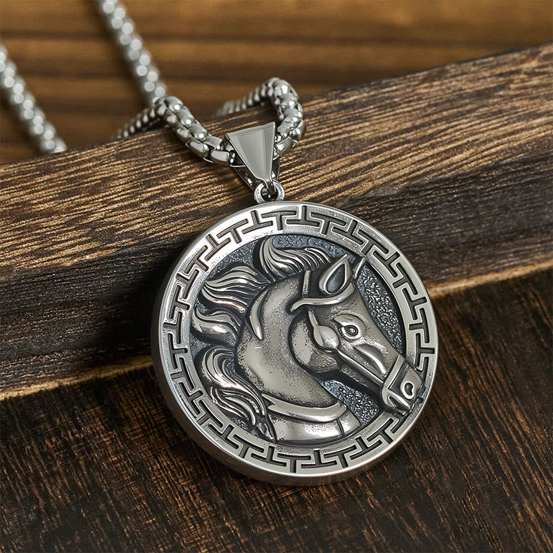 Naszyjnik z Buddha Stones Rok Konia ze stali tytanowej z wisiorkiem równowagi - Koń ze stali tytanowej - image 0