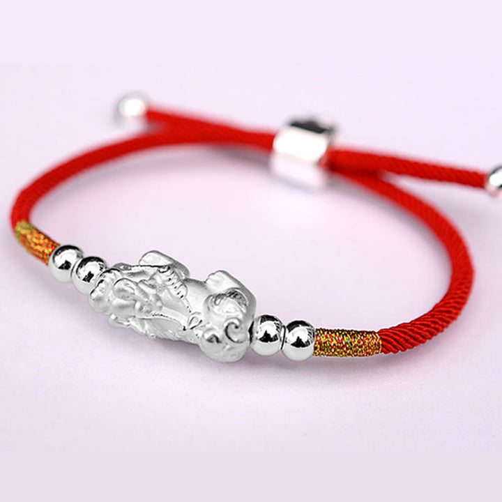 Bransoletka z czerwonego sznurka PiXiu Luck z Buddha Stones 24K pozłacana - image 16