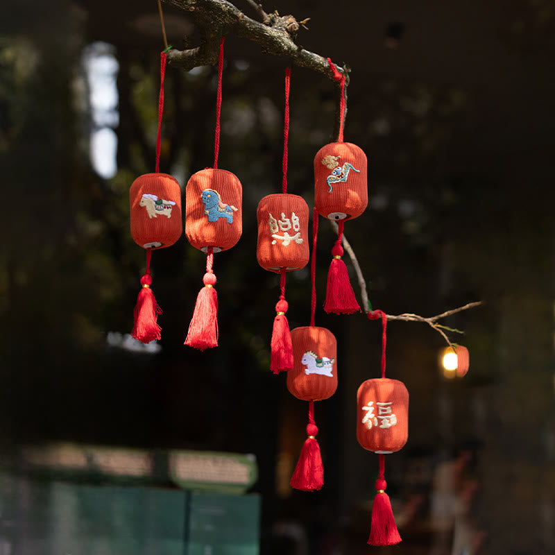 Buddha Stones Rok Konia Czerwony Sznurek Fu Postać Szczęścia Haft Wiszący Ozdoba - image 14