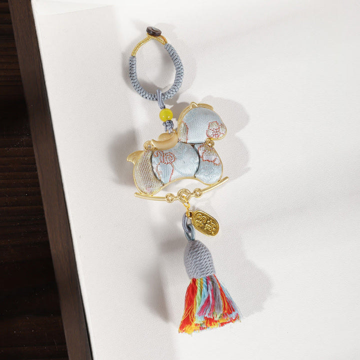 Buddha Stones Rok Konia, czerwony sznurek, haft, dekoracja wisząca - Srebrzysty Koń - image 10