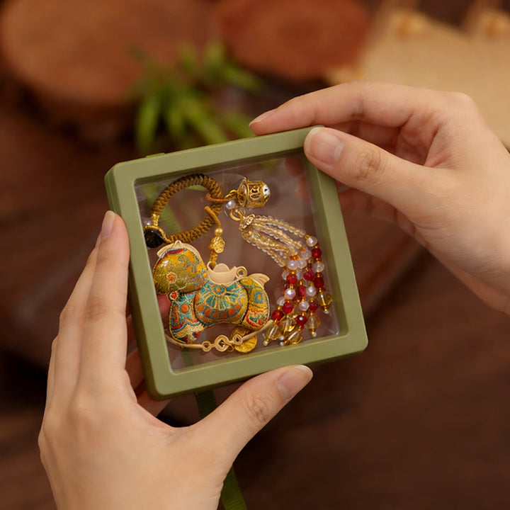 Buddha Stones Brelok do kluczy z haftem Rok Konia, dobrobyt - image 8