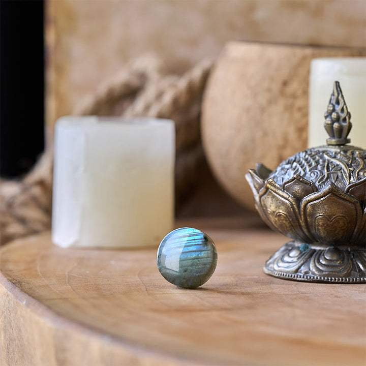 Buddha Stones Naturalna okrągła figurka lecznicza z labradorytu - image 2