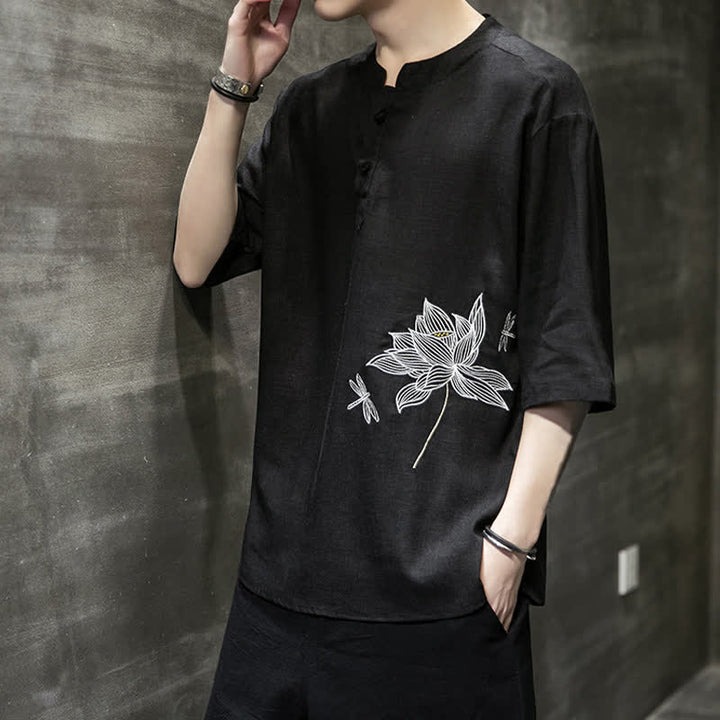 Buddha Stones Letnia męska koszulka z krótkim rękawem i haftowanym wzorem ważki lotosu z chińskim guzikiem żaby - image 3