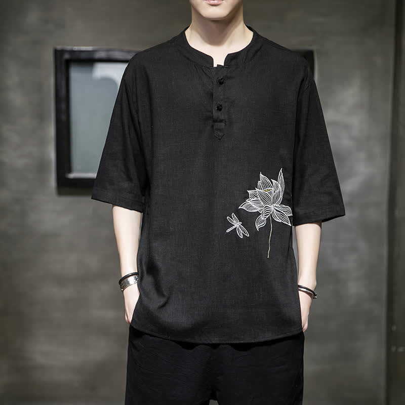 Buddha Stones Letnia męska koszulka z krótkim rękawem i haftowanym wzorem ważki lotosu z chińskim guzikiem żaby - Czarny - US/UK/AU46， EU56 (5XL) - image 0